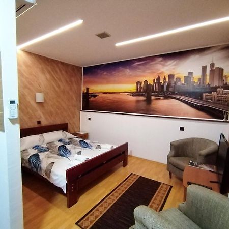 Fun Rooms Sobe Prenociste Borca المظهر الخارجي الصورة